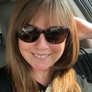 Meet your Posher, Christine